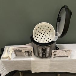 'Like-New!! AROMA' PROFESSIONAL PLUS 20-Cup Rice (cooked) (5-Qt) Digital Cooker/Vegetable Steamer - firm posted price.