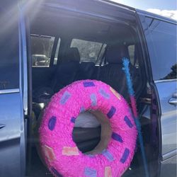Donut Piñata