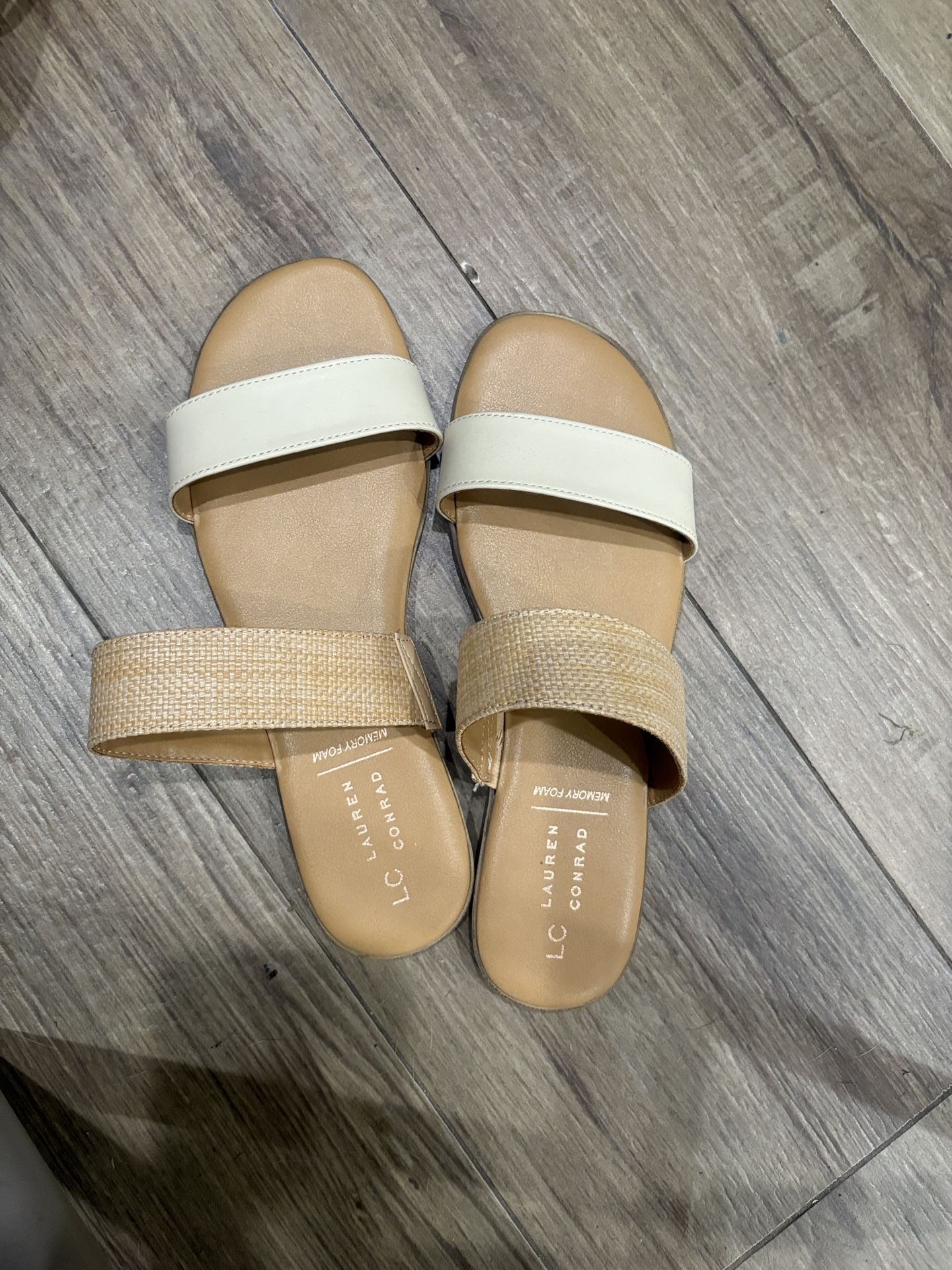 LC Cream And Tan Flat Sandals