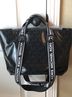 Michael Kor Handbag Shoulder Or Handle 