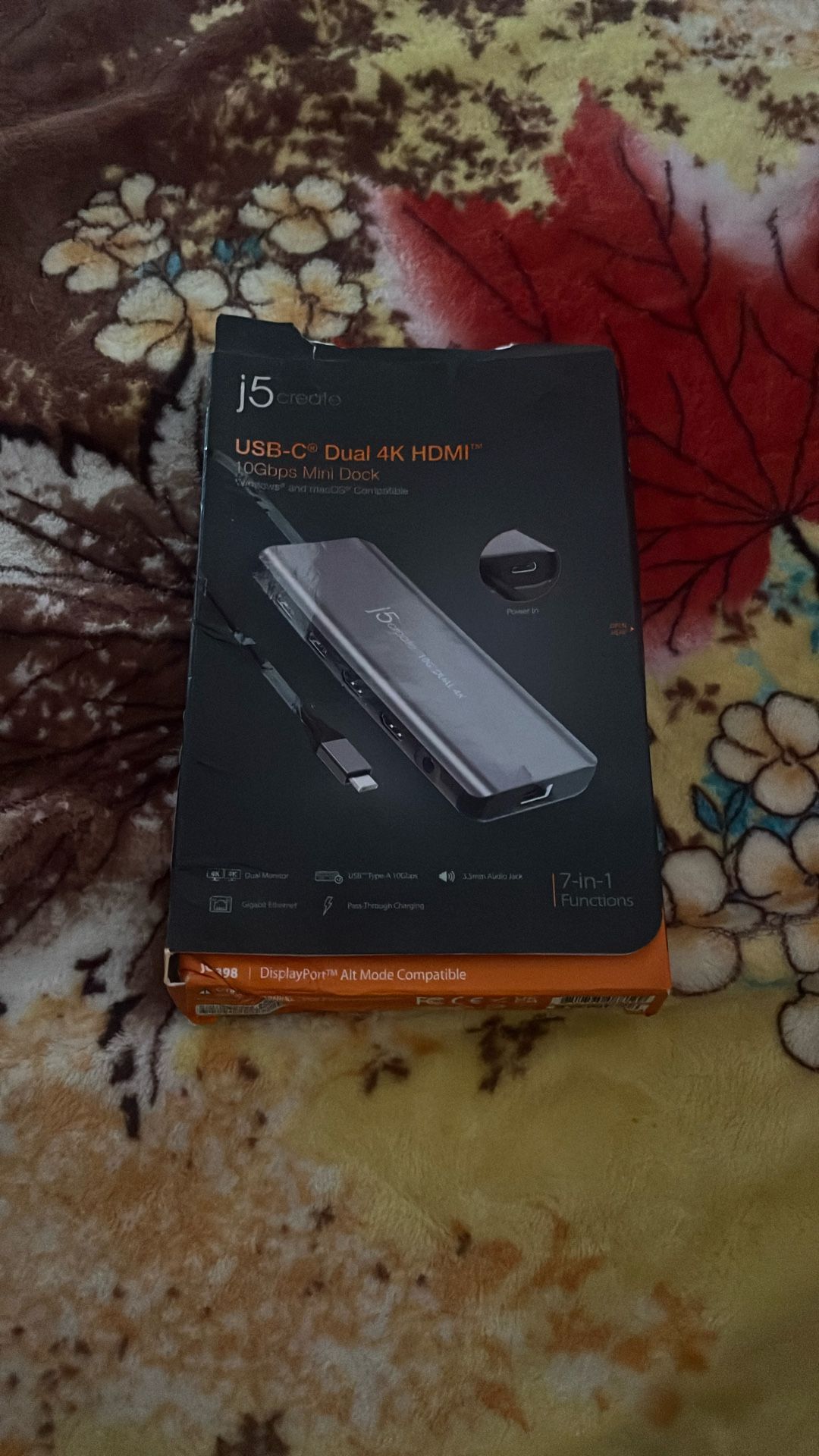 usb-c dual 4k HDMI