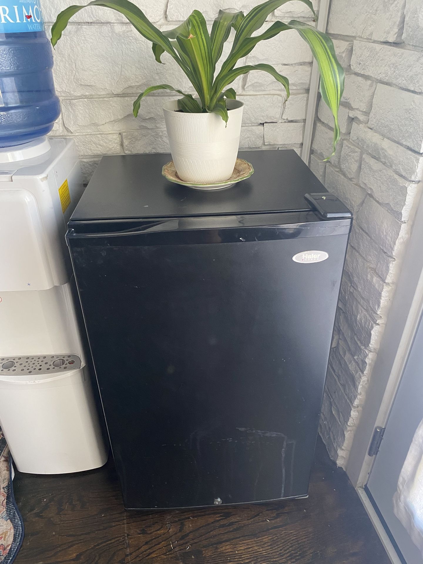 Mini Black Fridge 