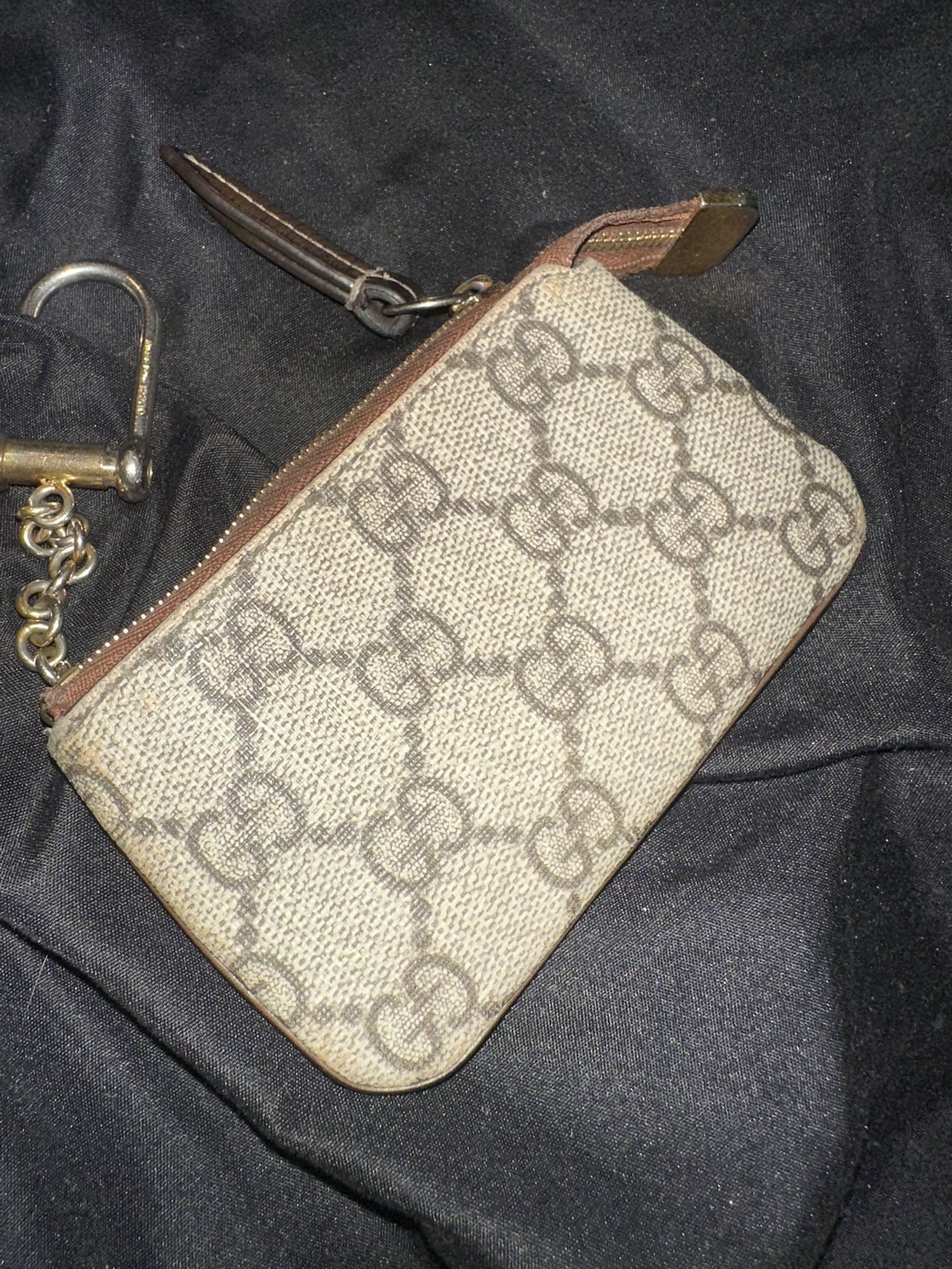 GUCCI Wallets GG Supreme Pouch 