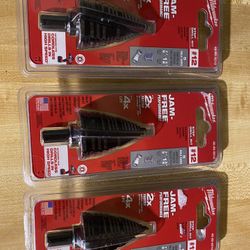 Milwaukee step bit  7/8” to 1 3/8” new 55 each got 3 total