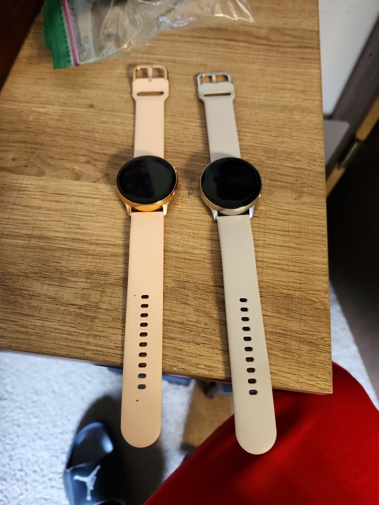 2 Galaxy Watches