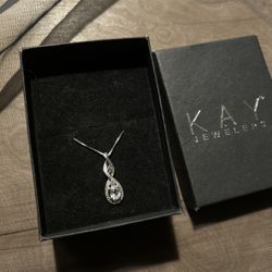 New Kay Jewelers Infinity Necklace Sterling Silver & High Quality Lab Created Diamonds
