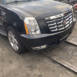 07 Thru 14 Escalade Front Clip OEM Parts Cadillac Hood Headlights Fenders Front Bumper