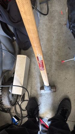 Sledgehammer with Wood Handle