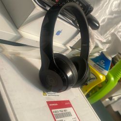 Beats Solo 3 “LIKE NEW” 
