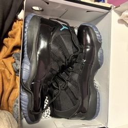 Air Jordan 11 "Blackout" Sneakers