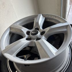 Ford Mustang  Wheel 