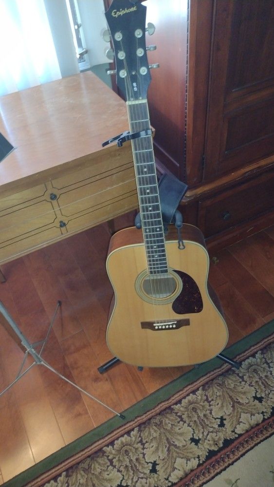 Epiphone DR 200 Acoustic Guitar