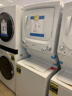 New Scratch And Dent GE 27”electric Laundry Center 6 Months Warranty 