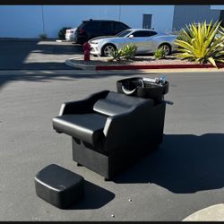 New In Box- Shampoo  with ABS Bowl (plastic), gel neck rest, Black, Faux leather