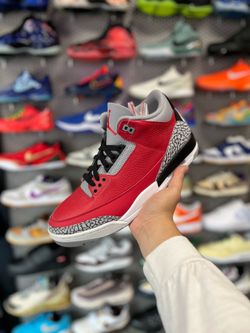 Jordan 3 Retro SE Unite