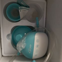 Breast pump 