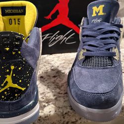 Michigan Jordan 4’s