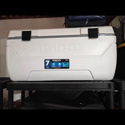 Igloo Maxcold Cooler - 165 QTS 