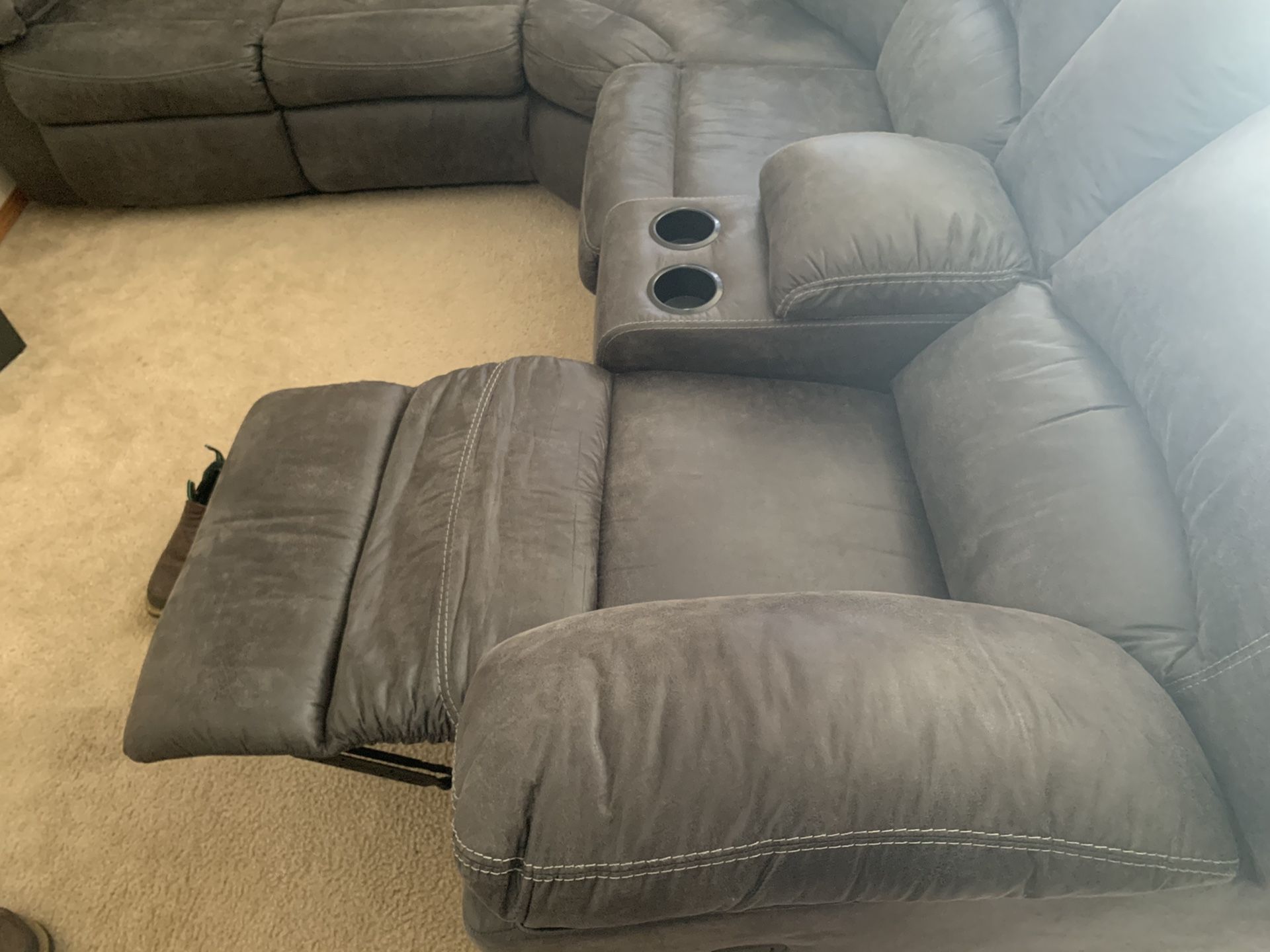 Reclining sectional