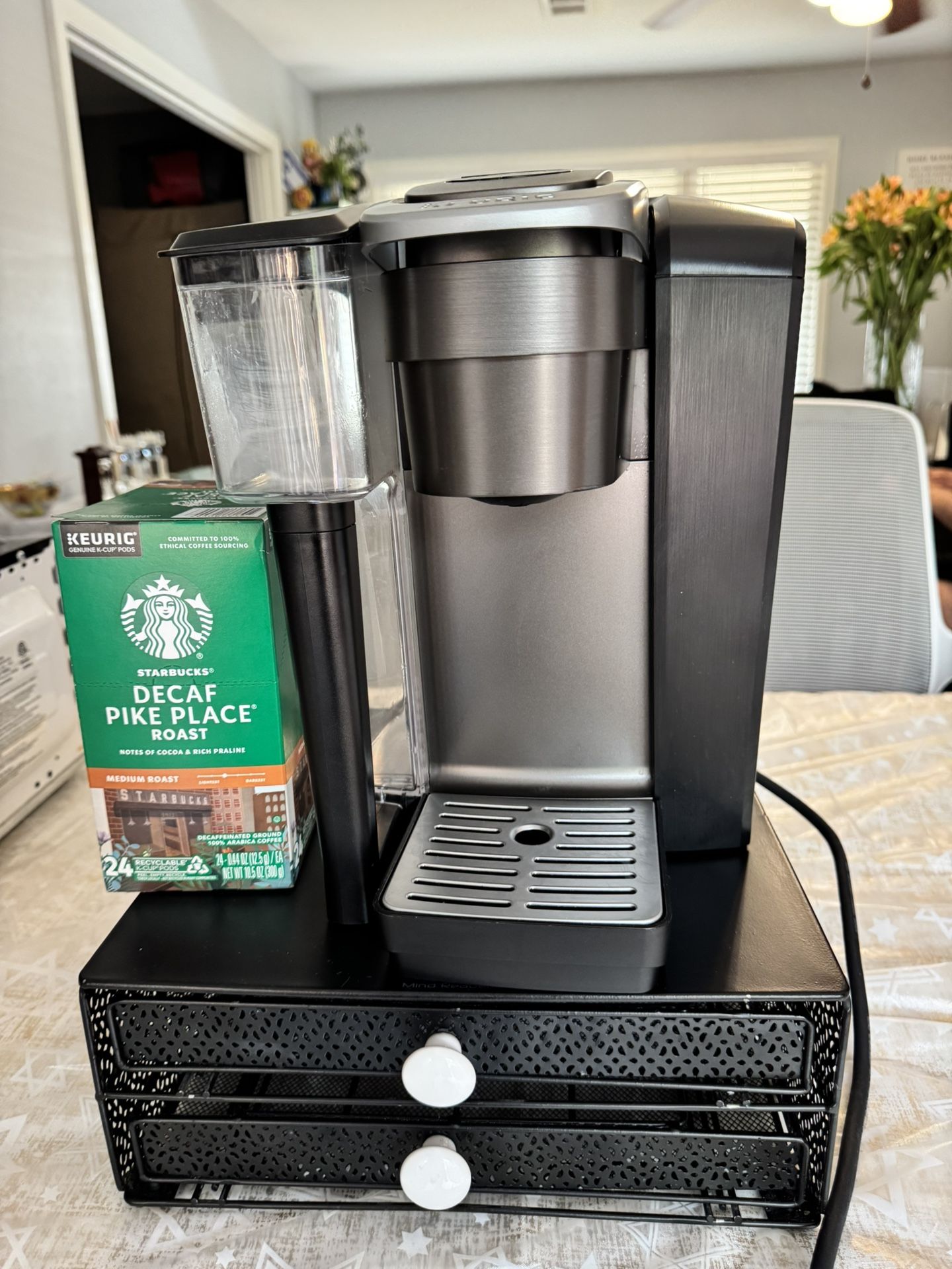 Keurig Coffee Maker with Starbucks Pods, 2 Drawers K-cup Holder Also Extra water holder and cup stand