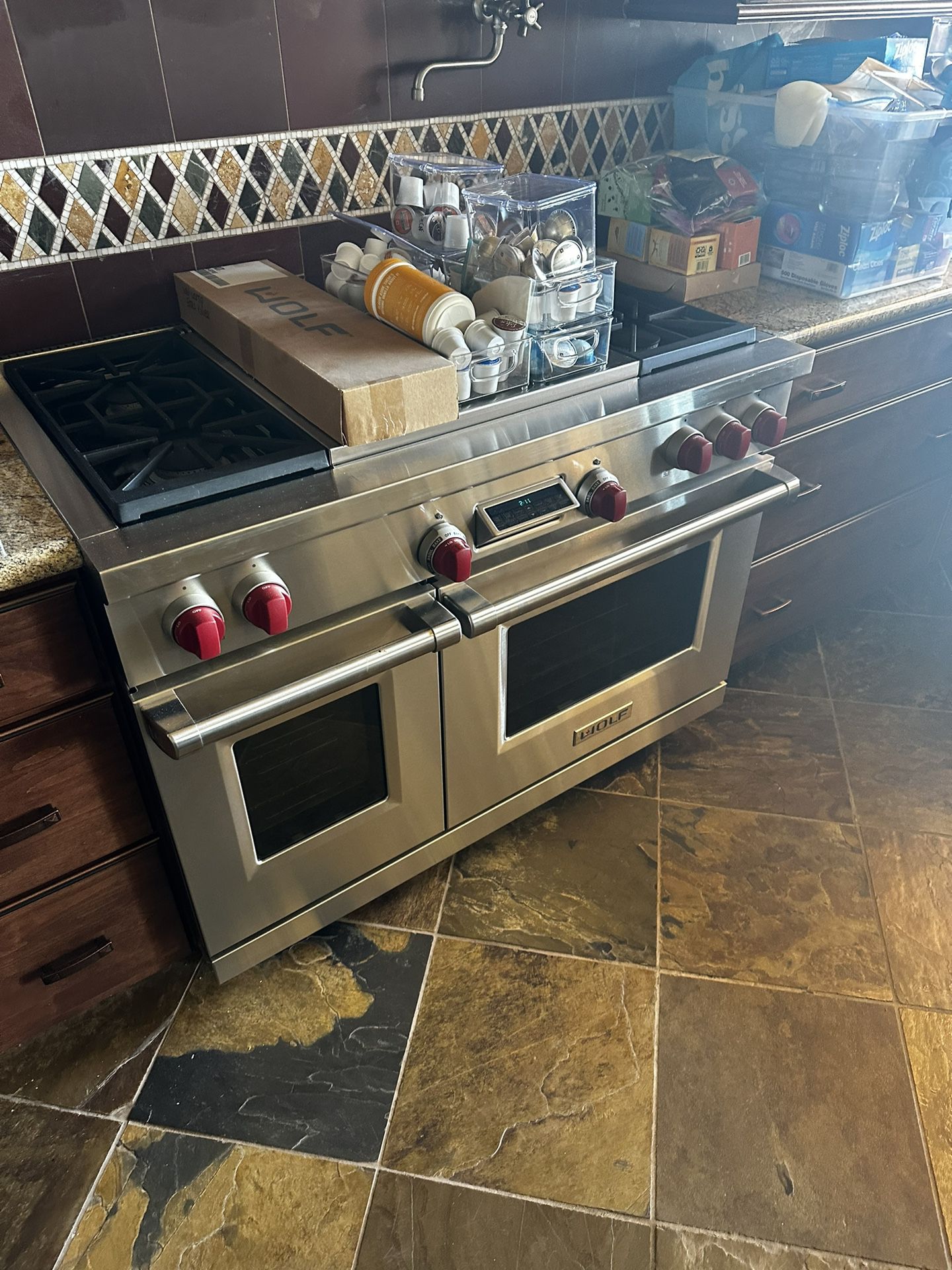 WOLF 48" Dual Fuel Range, 4 Burners and French Top, Stainless Steel 🌵 REMODELING NEED GONE🌵