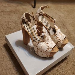 Jessica Simpson Lace High Heel Shoe 8