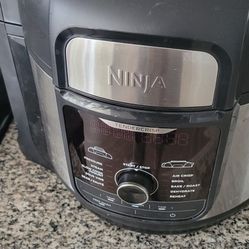 Ninja Air Fryer / Pressure Cooker