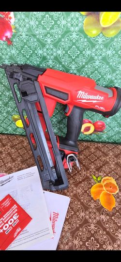 Milwaukee
M18 FUEL 18-Volt Lithium-Ion Brushless Cordless Gen II 15-Gauge Angled Finish Nailer (Tool-Only)