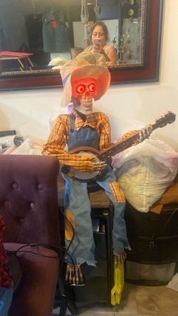 Animated Halloween Skeleton Banjo Player