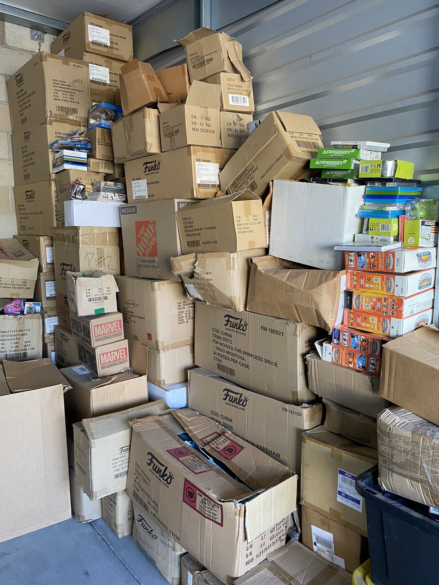 Huge Lot Of FUNKO, MARVEL, DC, DISNEY, ANIME, SPORTS , VIDEO GAMES AND MORE! … OR BEST OFFER!