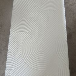 Must Go!!!! Split King Tempur-Contour Mattresses