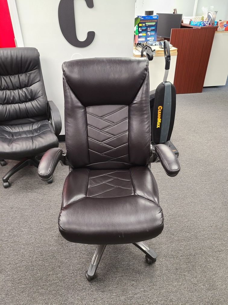 Black conference chairs in good condition