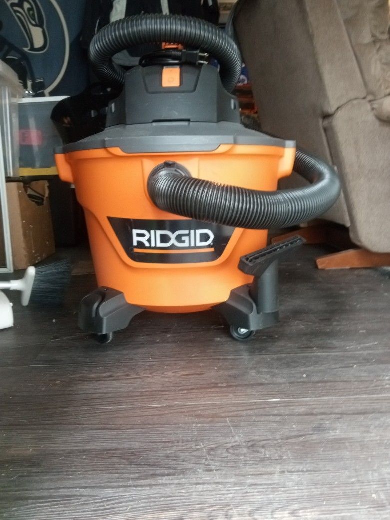 Ridgid Wet& Dry Vac. (New)
