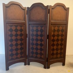 Vintage Sold Wood 3 Panel Screen Or Room Divider 