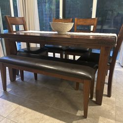 $500 - Perfect Condition - Brown Wood Dining Table 