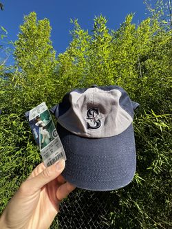 Vintage 2004 Seattle Mariners Gameday hat w/ticket.