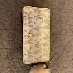 MK Woman Wallet