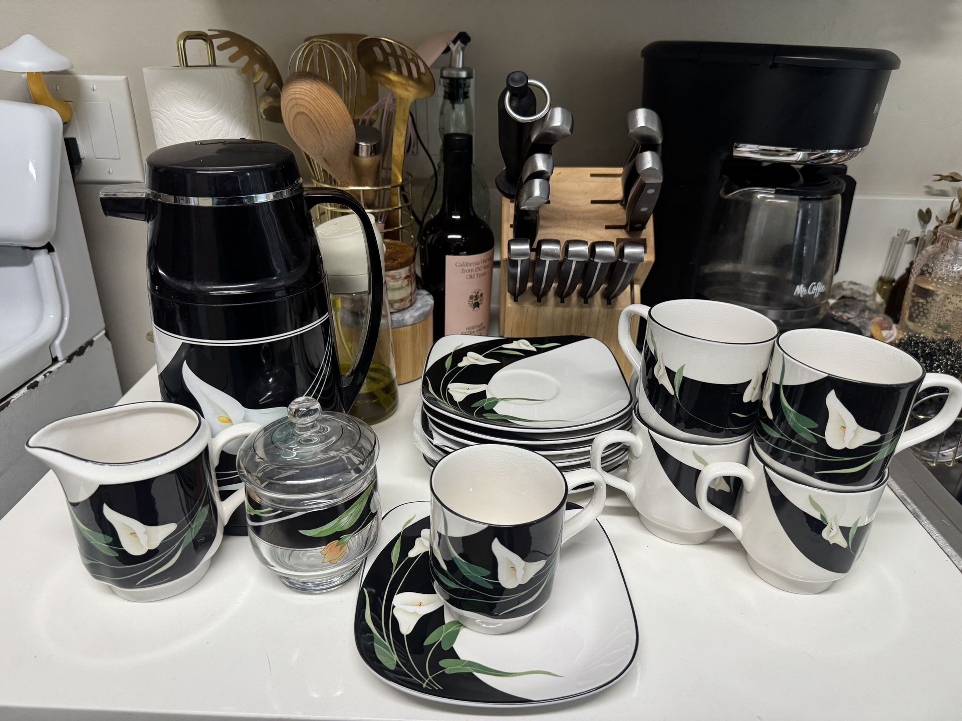 Sango Quadrille Black Lilies coffee cups & saucers Set + Thermal Carafe