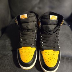 Taxi Jordan 1s Sz 10.5
