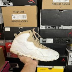 Jordan Linen 10s size 11.5 (Need Work)