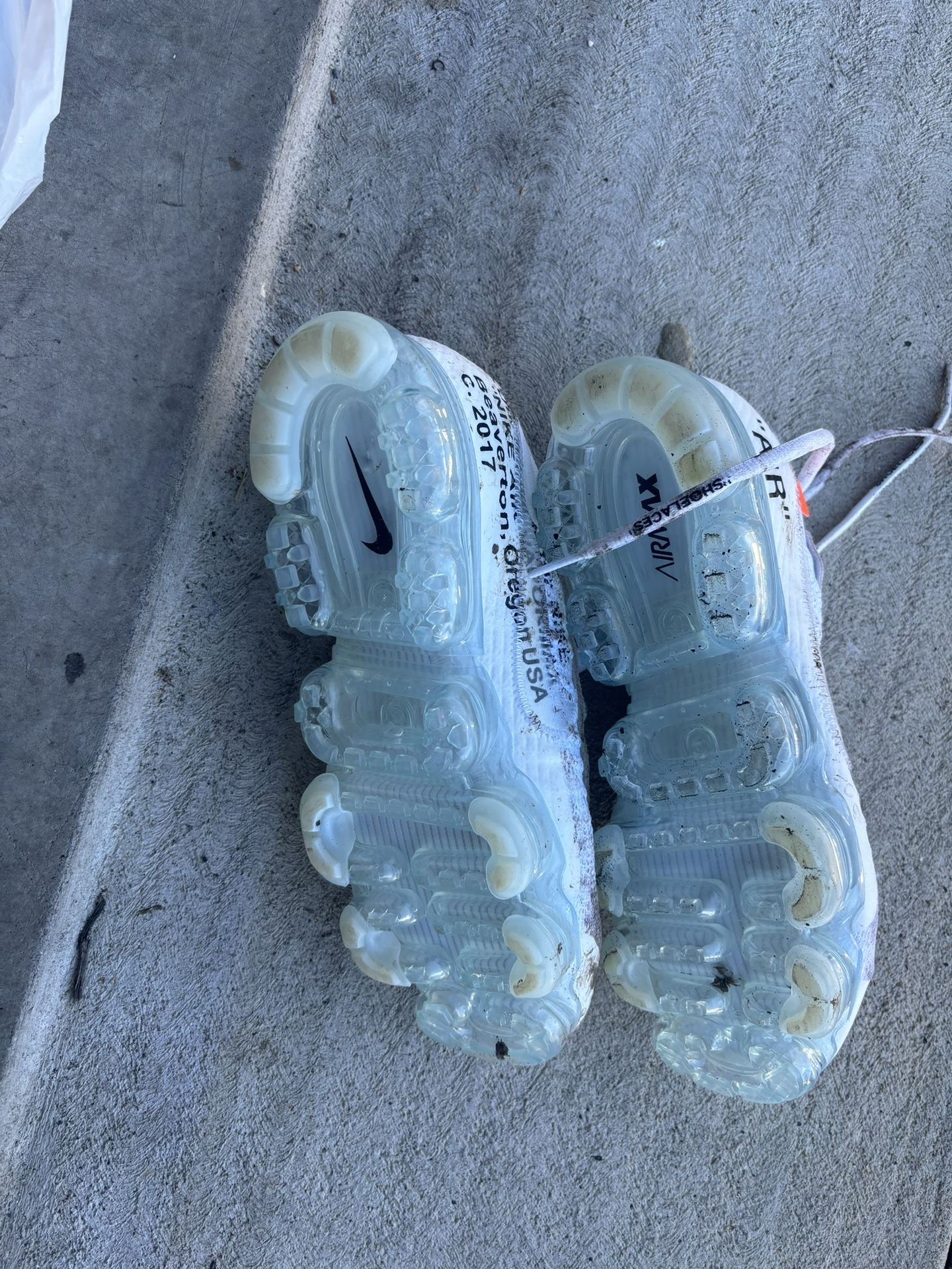 Off White Vapormax 2018 With Ziptie