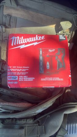 Milwaukee Pin Nailer