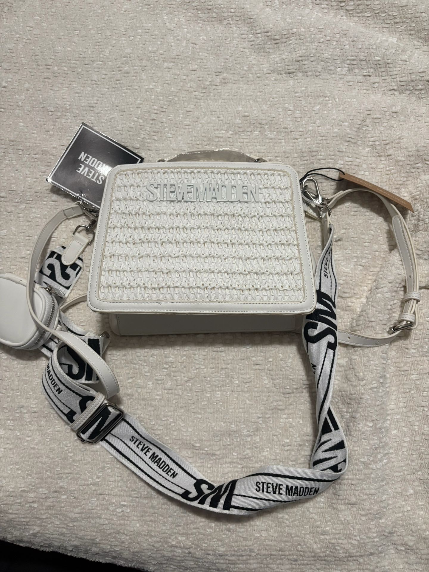 White Steve Madden Purse 