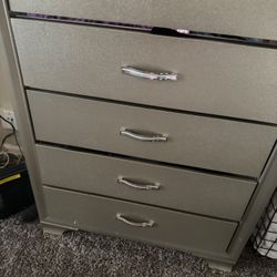 Champagne Bedroom Set