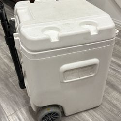Ogloo Cooler White Igloo 52 Qt 5-Day Marine Ice Chest Cooler with Wheels