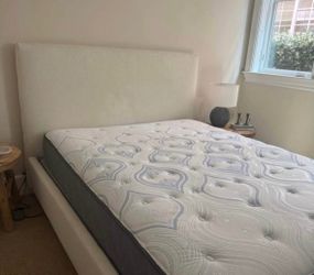 Queen Bed Frame (NEED GONE BY TUESDAY MAY 12th @ 2pm)