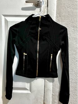 Lulu define jacket