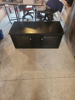 TV Stand/Entertainment Center