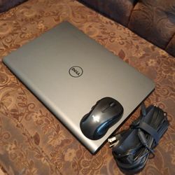 Laptop Dell Latitude 3550-Core i3-8gb Ram-128gb HD SSD Solid-Go-od For Stud-ents Bue-na-para Estu-diantes.