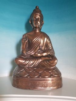 Buddha statue